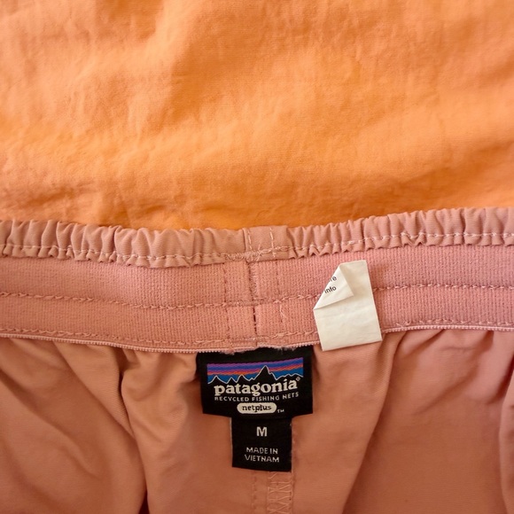 Patagonia Women's Baggies™ Shorts - 5" size M (set of 2) - Picture 2 of 5